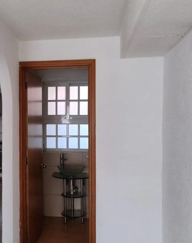 Preciosa Y Amplia Casa, Excelente Ubicación En Fracc. Residencial Las Américas Ecatepec. A Solo Unos Minutos De La Cdmx!!! -no Créditos- Jagr