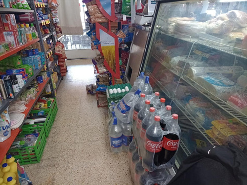 Imagen 8 de 13 de Fondo De Comercio Almacén Kiosco En Florida Esquina