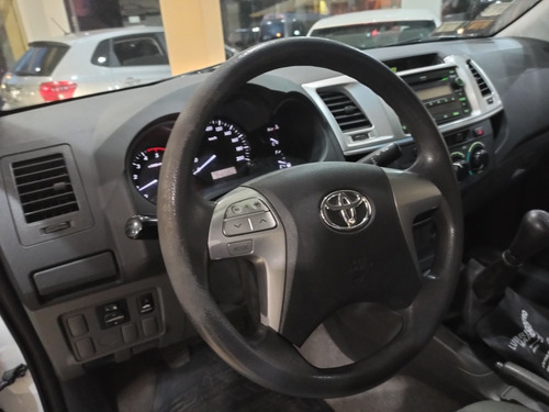 Toyota Hilux 3.0 Cd Sr I 171cv 4x2 2013