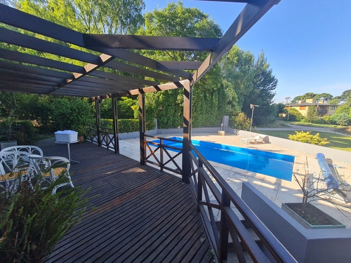 Imagen 9 de 12 de Alquiler Temporada Pileta Jacuzzi Hasta 8 Plazas