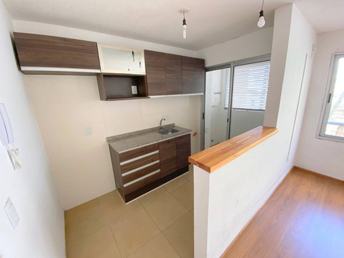 Imagen 10 de 14 de Venta De Apartamento Con 2 Dormitorios En Centro