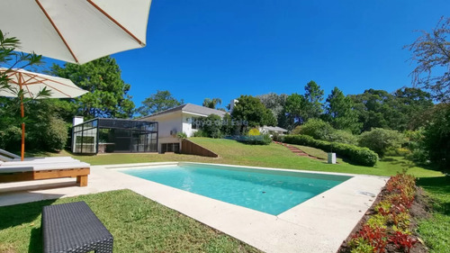 Casa En El Golf, Hoyo 7, 4 Dormitorios, Barbacoa Y Piscina, Playroom