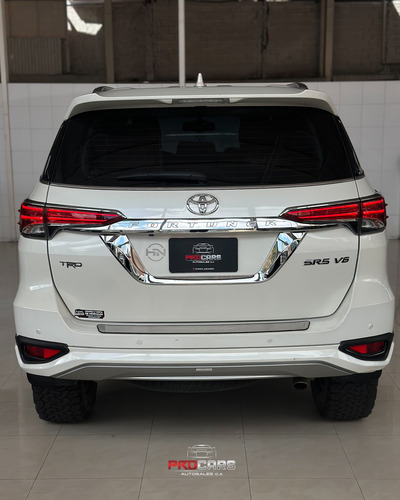 Toyota Fortuner Sr5