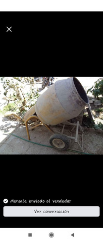 Imagen 1 de 1 de Compro Mescladora De 140 Litros