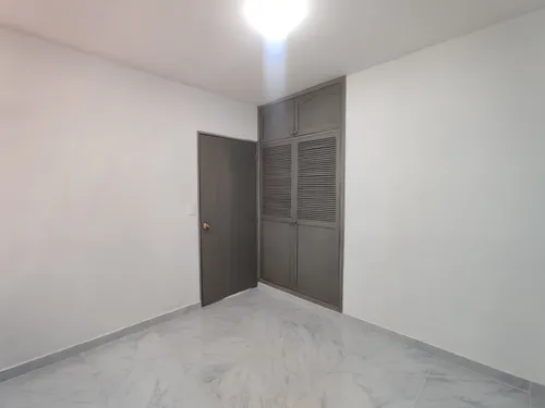 Apartamento En Venta En Quinta Oriental. Cod V30773