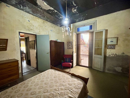 Venta/permuta Casa 5 Amb A Refac Caseros Centro