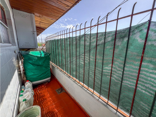 Casa Ph 3 Amb. (p.a) Con Terraza- Av. J. P. Ramos Y San Salvador