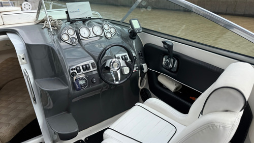 Lancha Cuddy Quicksilver 2400 2013 V8 Volvo 320 Hp Duo Prop