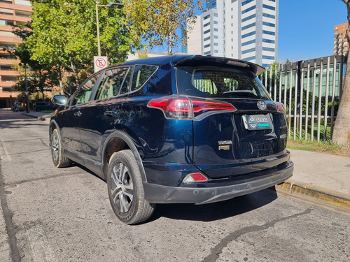 Toyota RAV4 Std 4x2 722cl0