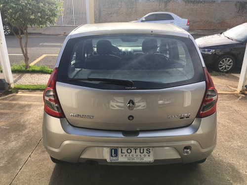 Renault Sandero 1.6 Expression 11/11