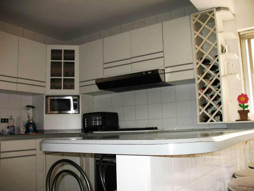Imagen 5 de 12 de La Urbna, Se Vende Apartamento. Cod. 20-14488