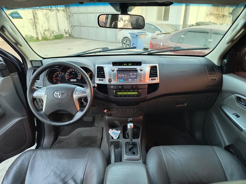Toyota Hilux 3.0 Srv Cab. Dupla Turbo 4x4 4p