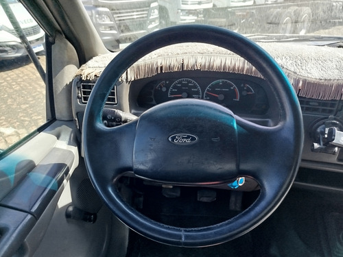 Ford F-4000 4x2 - Baú