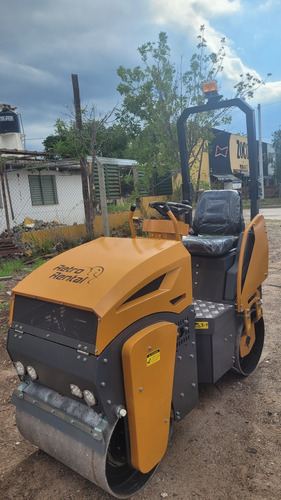 Rodillo Compactador Vibratorio Hombre A Bordo