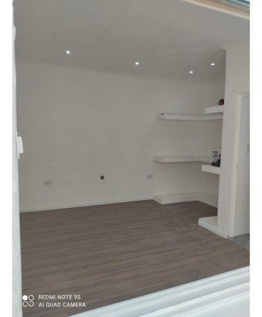 Oportunidad!! Depto. Pasillo. Dos Dormitorios, Reciclado A Nuevo. Patio. Humberto Primo 1700
