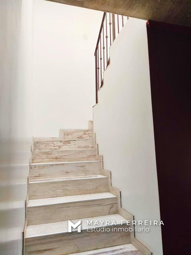 Venta De Casa 6 Amb. En Barrio Las Fuentes . Tristan Suarez