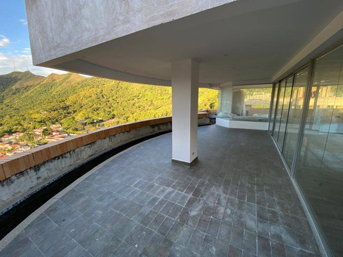 Imagen 26 de 28 de Adriana Castellanos Ofrece Espectacular Penthouse En Venta En La Trigaleña Cod. 166138