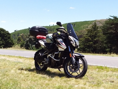 Bajaj Ns 200