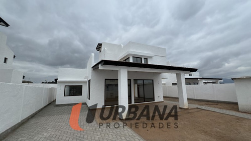 Exclusiva Casa Nueva Sector El Rosario
