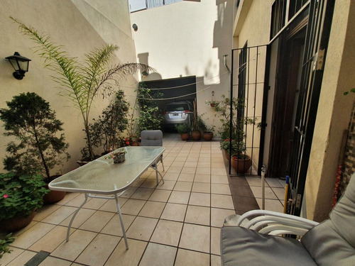 Casa Lote Propio Con Cochera Y Patio