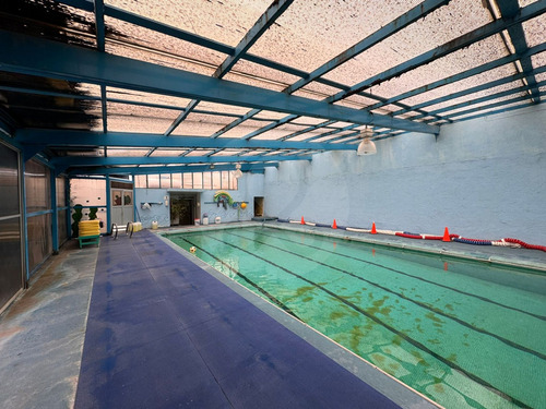Vista Del Valle: Edificio En Venta Con Alberca, Ideal Para Escuelas.