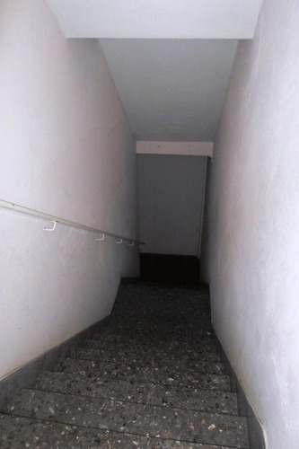 Imagen 11 de 30 de Edificio Comercial 1400m2 Cubiertos Sobre Avda Rolon. Ideal Inversor.