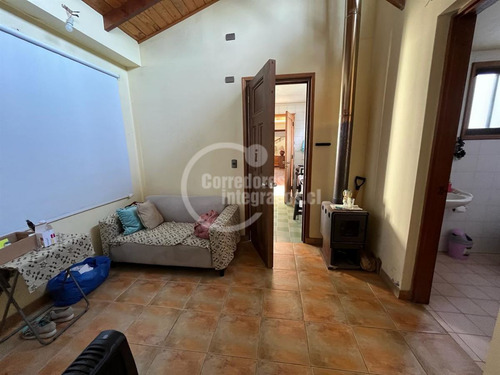 Casa En Venta De 6 Dorm. En Santo Domingo