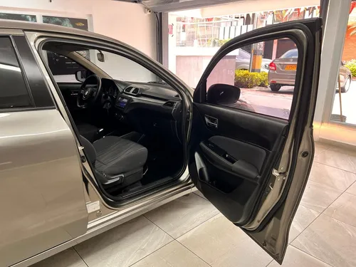 Suzuki Swift Dziere AT 2023