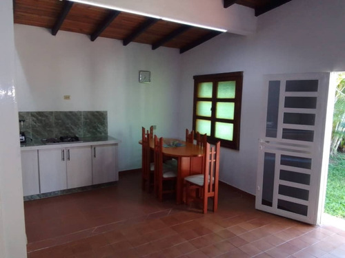Imagen 4 de 7 de Casa Quinta Con Local Comercial En El Sector Carrizal Bejuma Edo Carabobo.
