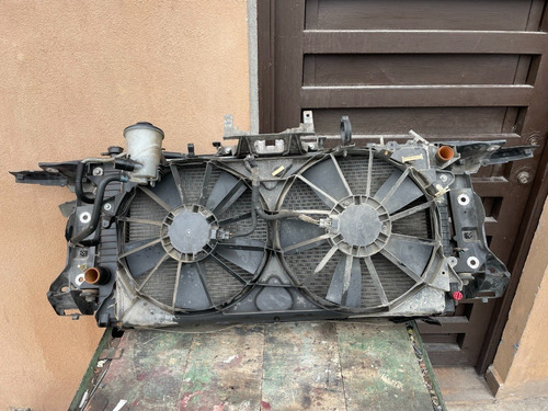 Marco De Radiador Ford F150 Lobo 2009 2011 2012 2013 2014 (Usado)
