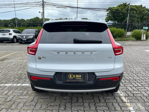 Volvo XC40 2.0 T4 Momentum 5p
