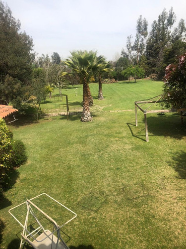Gran Casa En Parcela Con Tremenda Ubicación, Cerca...