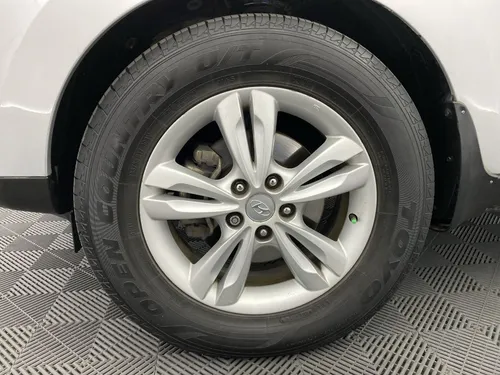 Hyundai TUCSON IX-35 2.0l 164 hp 4x2