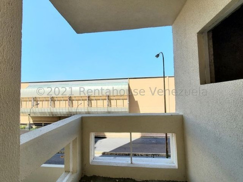 Imagen 20 de 30 de Apartamento En Venta Urb. Base Aragua, Av. Casanova Godoy, Maracay, 22-13289 Mv
