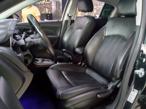 Imagem 9 de 10 de Chevrolet Cruze 2013 1.8 Lt Ecotec 6 Aut. 4p