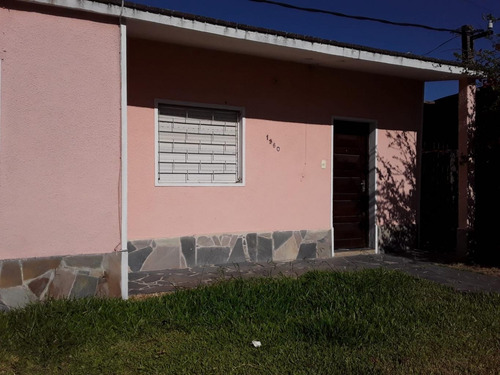 Imagen 2 de 16 de Venta Casa Zona Sur De Ciudad De Pando- 3 Dormitorios.