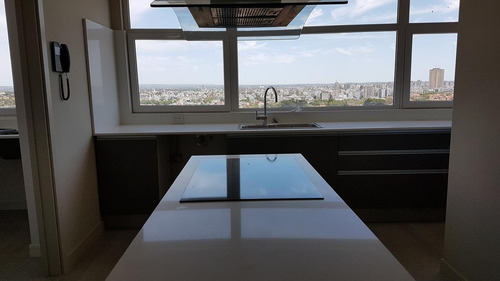 Imagen 13 de 18 de Piso De 4 Ambientes - Vista Al Mar - Alvarado Y Parque San Martín