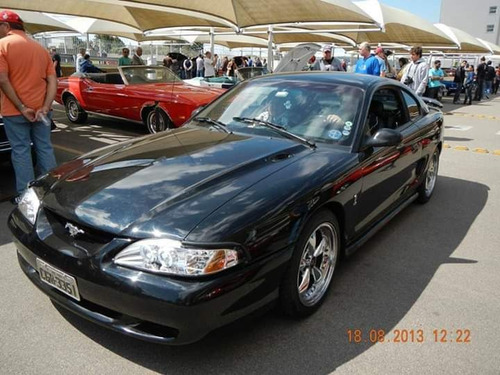 Ford Mustang Gt V8  Manual