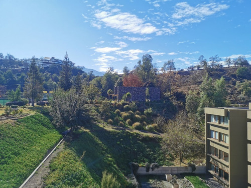 En Exclusivo Condominio Valle Escondido