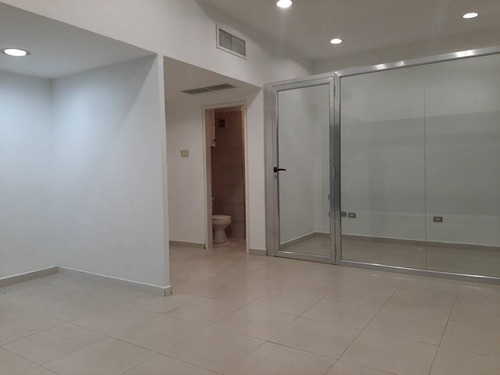 Imagen 6 de 13 de Local En Ven Torre Movistar Telf. 0241-8239522