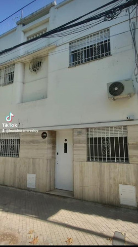 Imagen 4 de 23 de Permuto Casa De Tres Pisos En Abasto