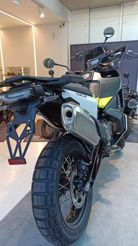 Imagen 3 de 24 de Husqvarna Norden 901 0km Concesionario Exclusivo
