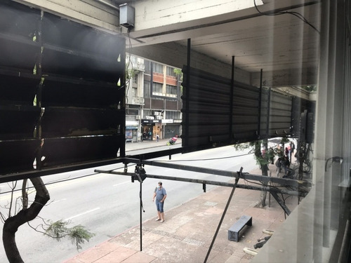 Diri 18 Y Barrios Amorin - Torre El Gaucho - 2 Plantas
