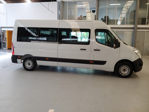 Imagen 9 de 18 de Renault Master Minibús