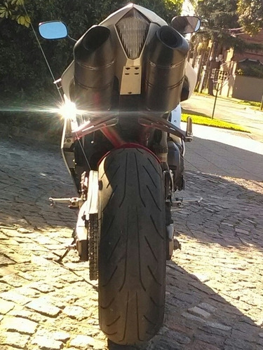 Permuto Yamaha Yzf R1 2008 (no Cbr, Ducati. Aprilia, Zx10)