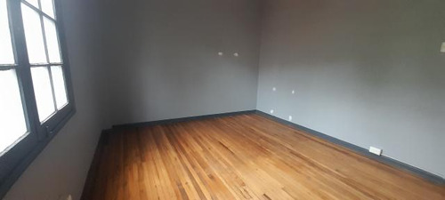 Casa Metro Toesca - Barrio Universitario/desocupado - Repu