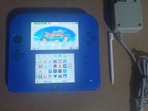 Consola Nintendo 2ds Con Sd 32 Gb Cargador Y Pluma