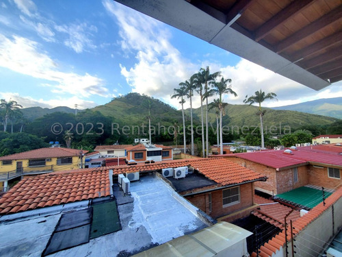 Casa Townhouse En Venta A Estrenar Cantarrana Zona Norte Maracay Todos Los Servicios Remodelada Marmol Porcelanato Estef 25-16085