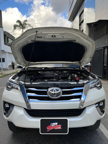 Imagen 15 de 16 de Fortuner Dubai Vrx 2018