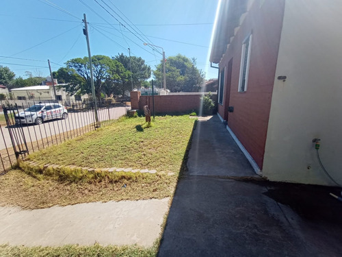 Imagen 3 de 11 de Casa En Venta Monte Hermoso